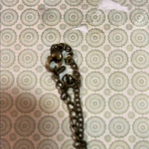 Elegant Galaxy Pendant Necklace - Picture 4 of 4